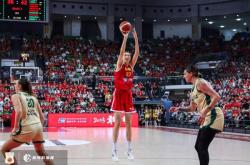 开云下载-澳大利亚篮球队赢得冠军，完美表现