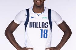 开云体育官方网站-加拿大选手取得篮球比赛冠军