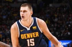 开云官网-MVP候选人浮出水面，备受瞩目