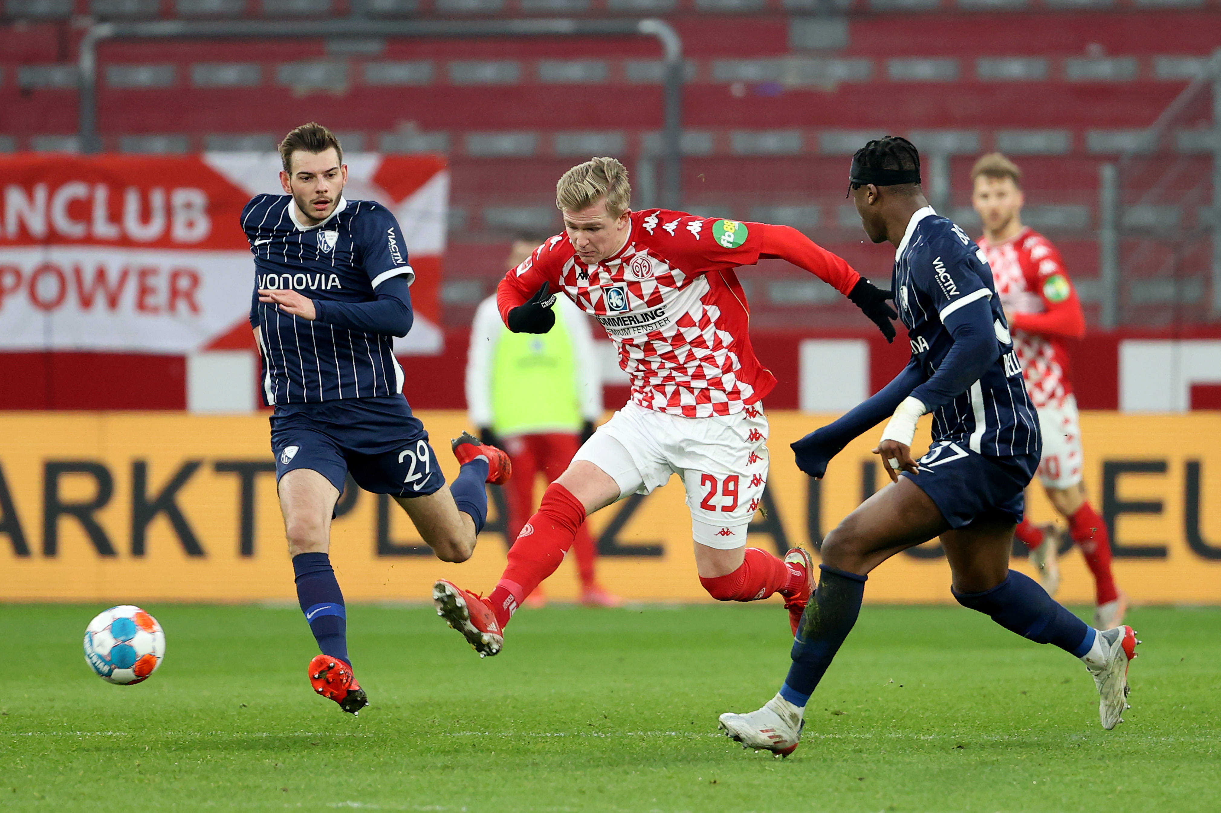 美因茨主场告捷，德甲积分稳固前进